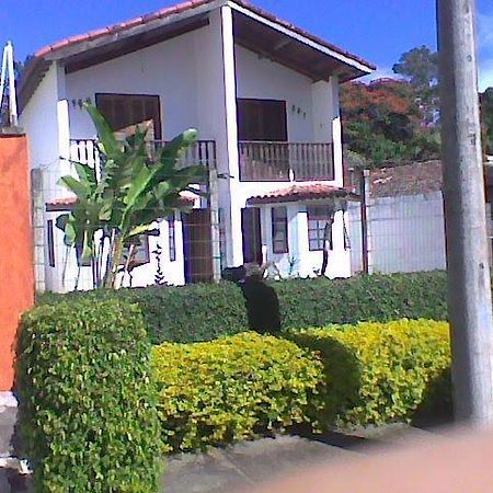 Casa 2 E 4 Quartos! イリャベラ エクステリア 写真